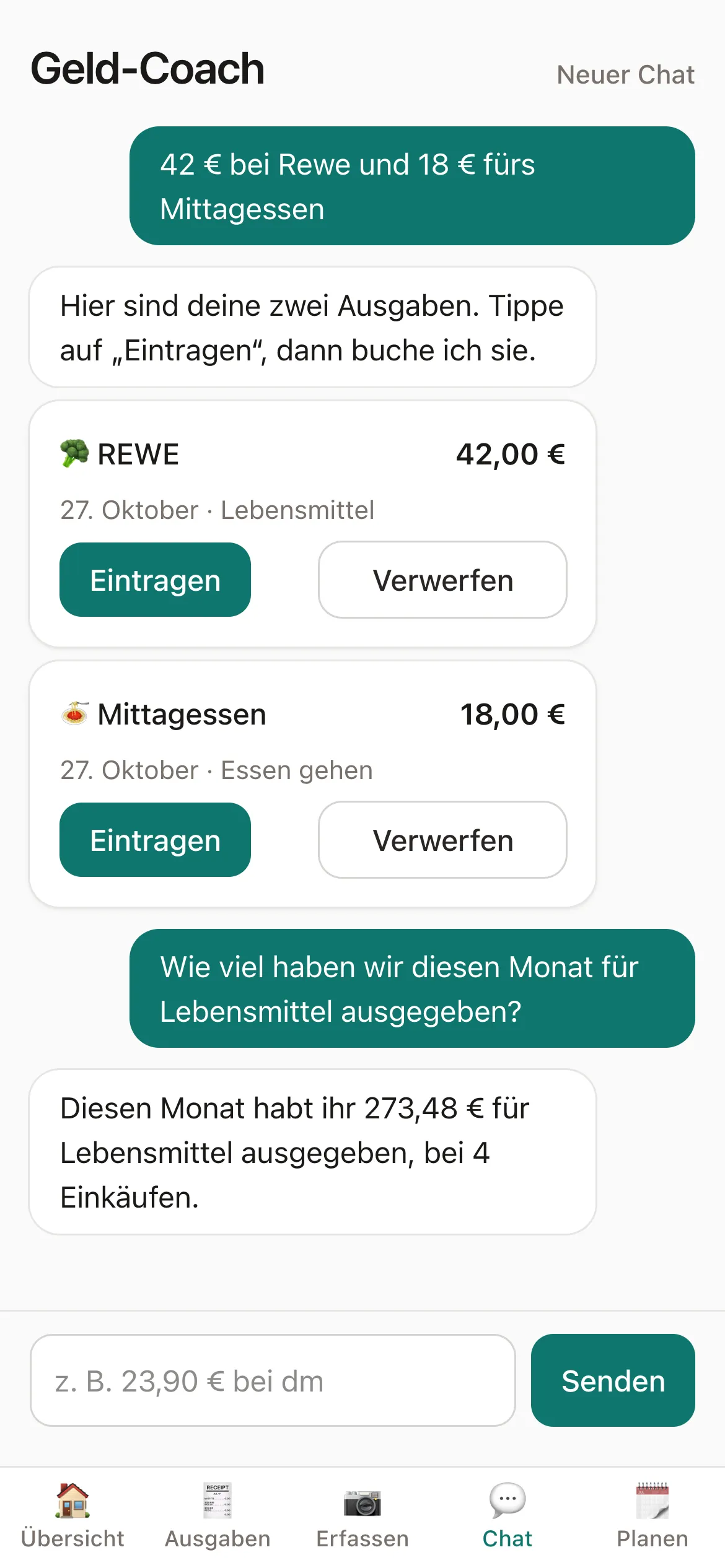 Der Geld-Coach von Fairmily im Chat mit einer vorgeschlagenen Ausgabe zum Eintragen